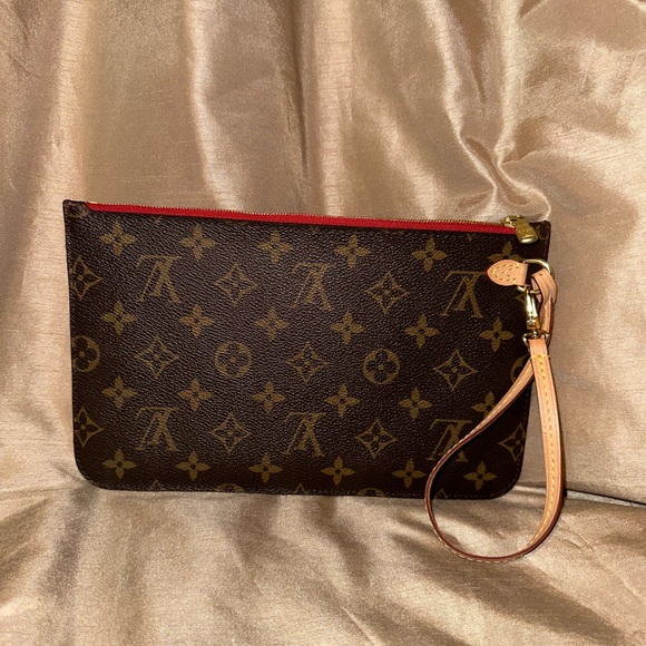 ❌SOLD❌Louis Vuitton Neverfull Pochette - Picture 9 of 12